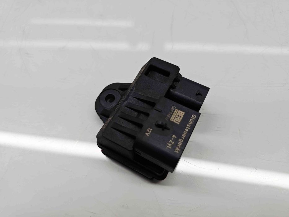 Releu Bmw1 (F20) [Fabr 2011-2017] 8570087
