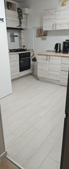 Apartament 3 camere, decomandat, parter, 85 mp