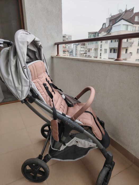 Сгъваема бебешка количка Mast M2x - сива

M2x съчетава всички хар