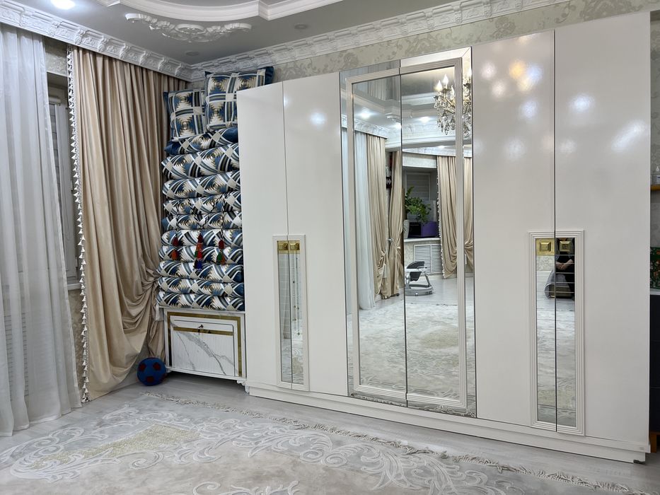 Спальный мебель шкаф