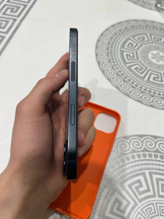 Обменяю iPhone 13 128GB АКБ 79%