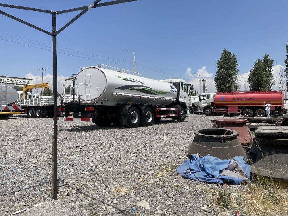 Бумм 20куб Водавоз (Поливомоечный машина)