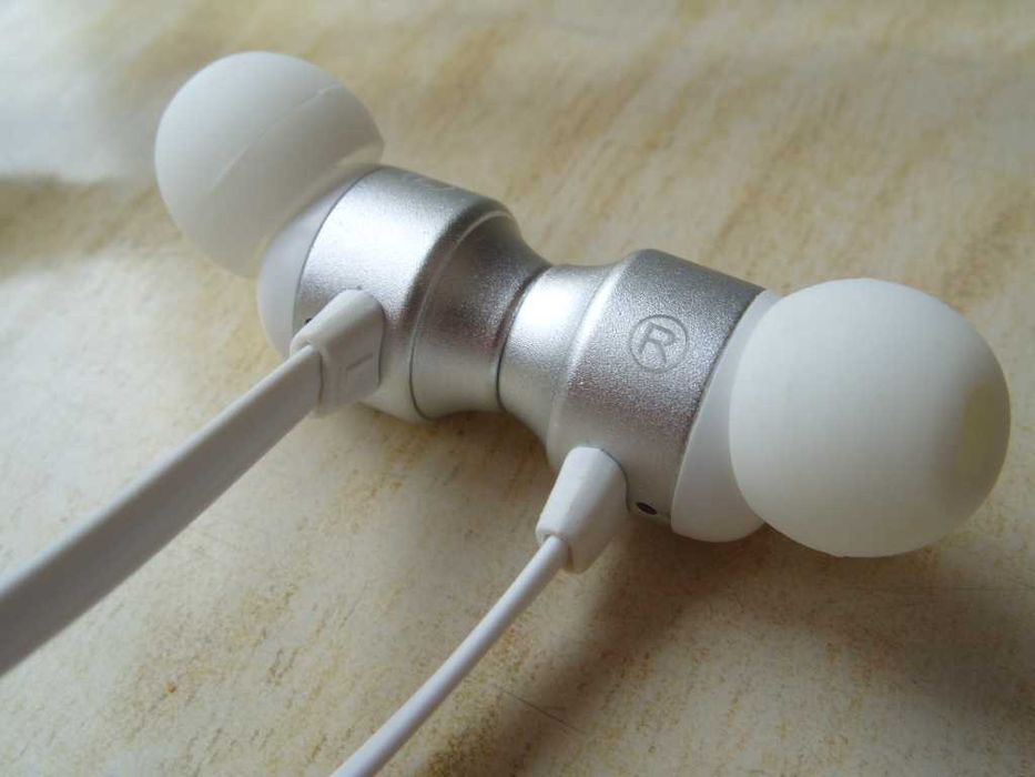 Безжични Bluetooth спортни слушалки Smorss