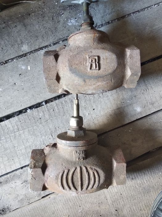 Продам трубы чугунные,фланцы  80мм,вентили