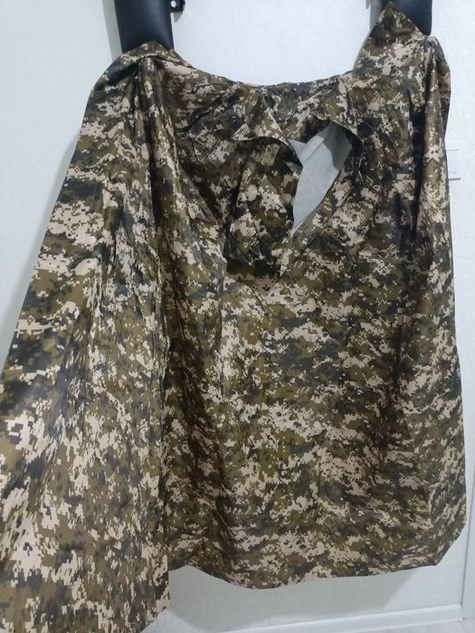 Продам нессесер, дождевик, спальник, каримат и т.д