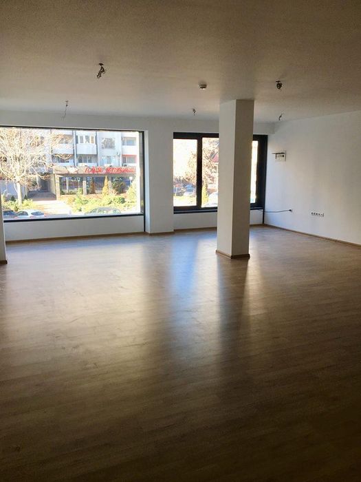 Дава се под наем Офис в Пловдив, Кършияка - 130 кв.м за 765 € - Снимка #2