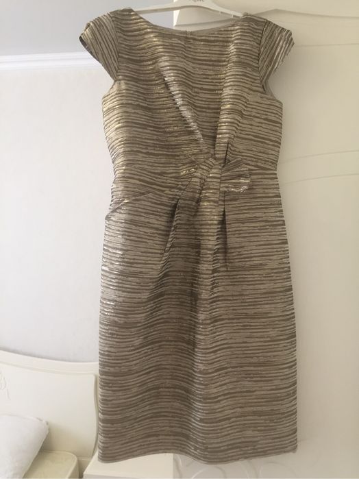 Платье 48р 10000т