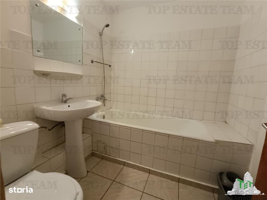 Vanzare apartament 3 camere vedere spate Ion Mihalache