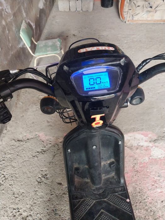 Продам ск 8 скутер