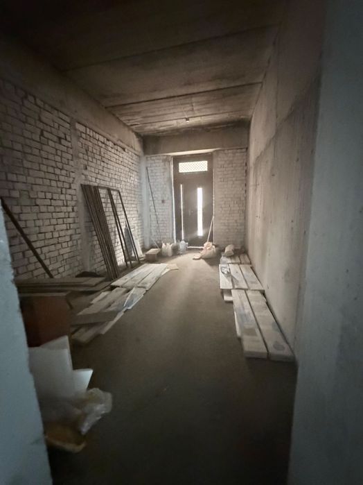 сдаем помещение  400 кв м2 F01