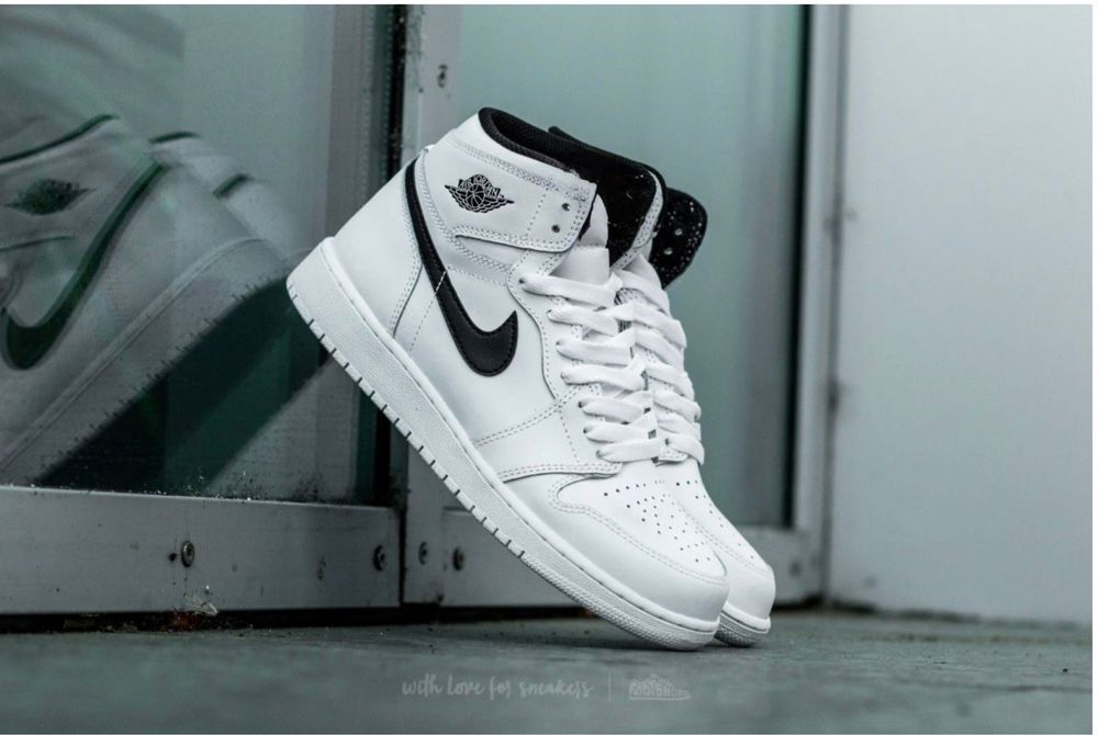 Jordan 1 high ESSENTIALS premium