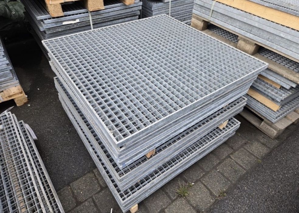 Gratare zincate metalice