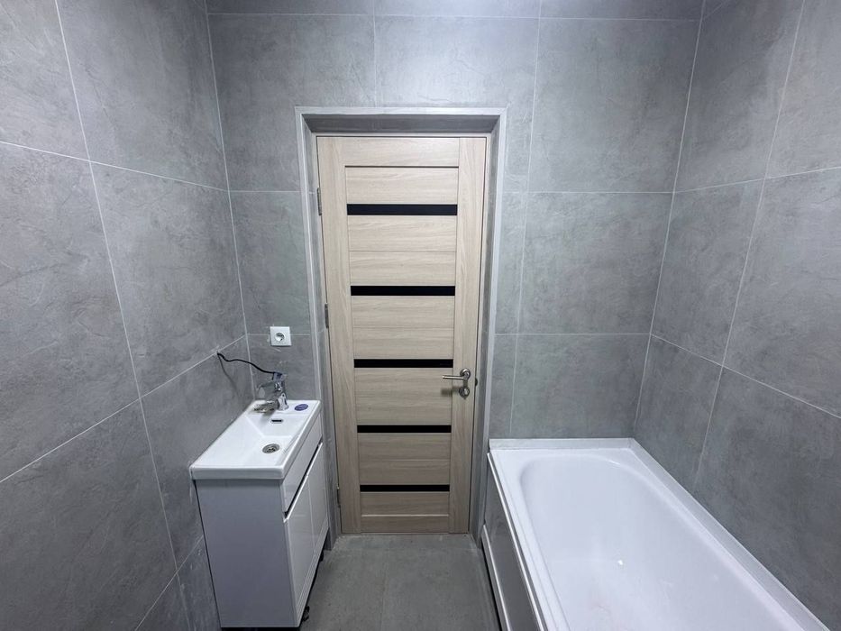 Срочно сдаётся кв Сергелинский р-н Куйлюк массив 7 1/5/8 Новостройка!