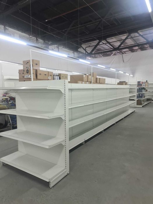 Rafturi metalice pentru  magazin