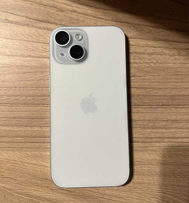 Iphone 15 , folosit in stare foarte buna