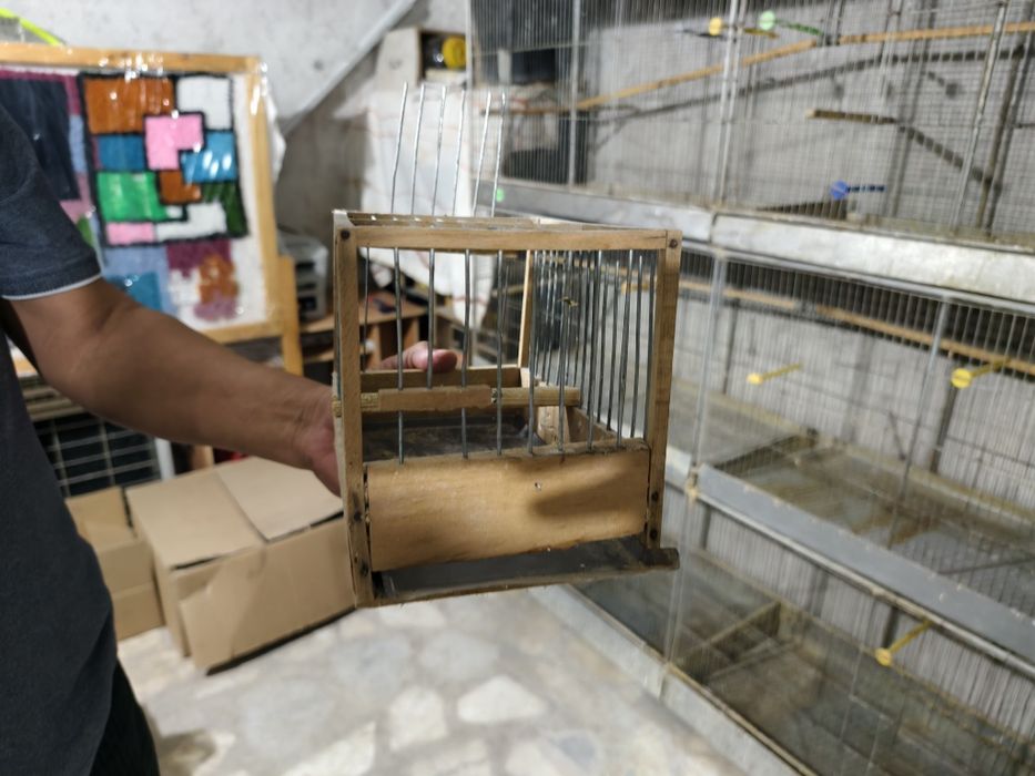 Продавам клетки, волиери.