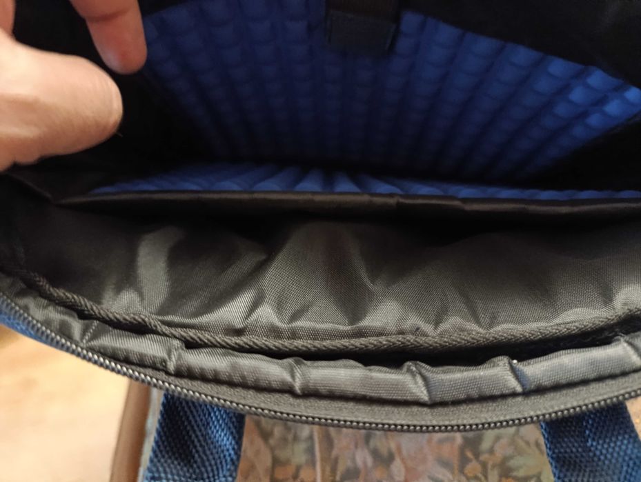 Продам  сумку для ноутбука,недорого