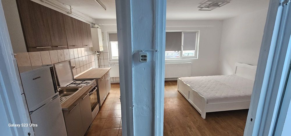 Garsoniera de inchiriat