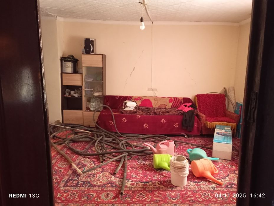 Продам дачу. Зимний вариант.