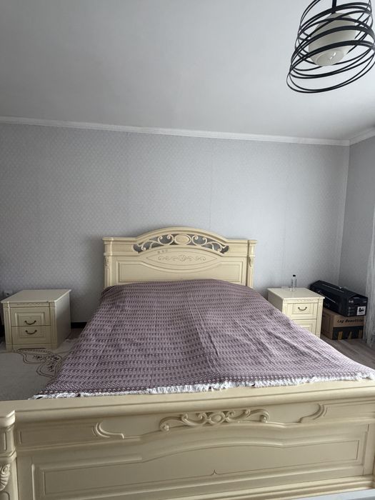 Продам спальный гарнитур!