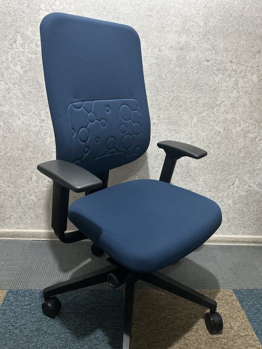 продам новое офисное кресло