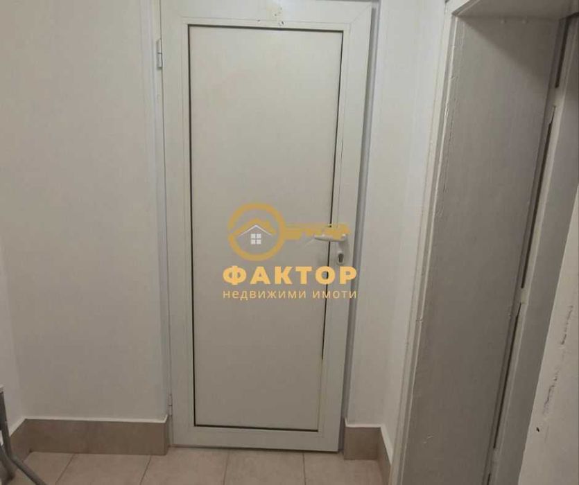 Продава се Двустаен апартамент в Пловдив, Център - 55 кв.м за 1781 €/кв.м - Снимка #8