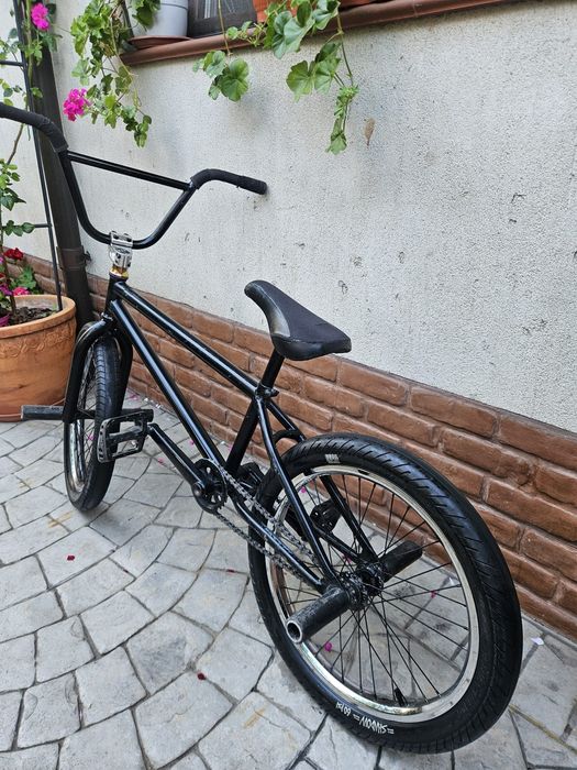 Vând Bmx Custom!