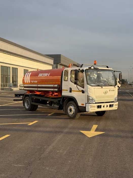 Ассенизационная машина (Говновоз) FAW Tiger V 6м³