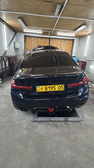 Фара на G30 BMW