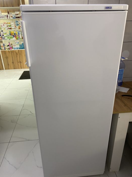 Холодильник в хорошем состояний