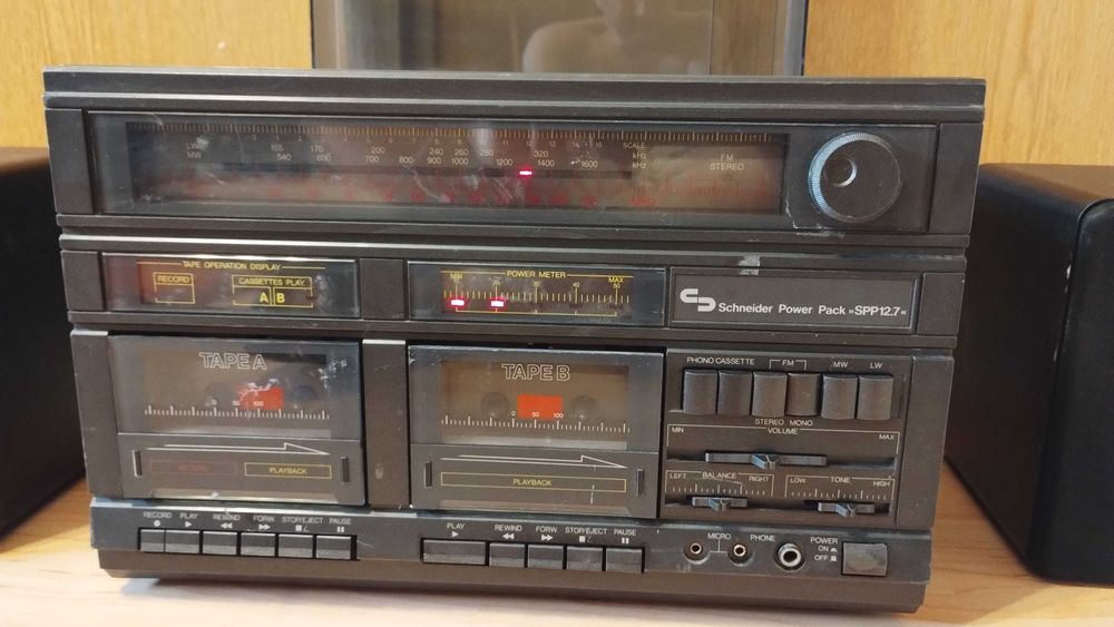 radio cu pickup Schneider cu boxe