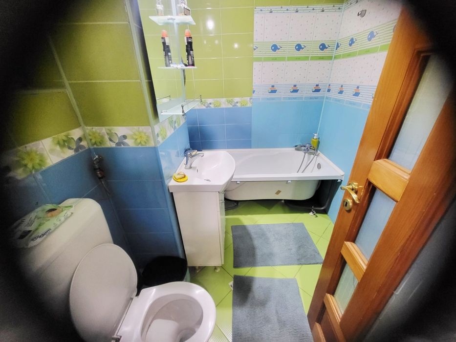 *PROPRIETAR*Inchiriez Apart. 2 camere*Et. 6 din 10*Sud*Str. Bdl. Bucuresti*