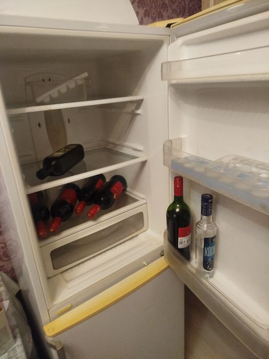 Холодильник LG продам