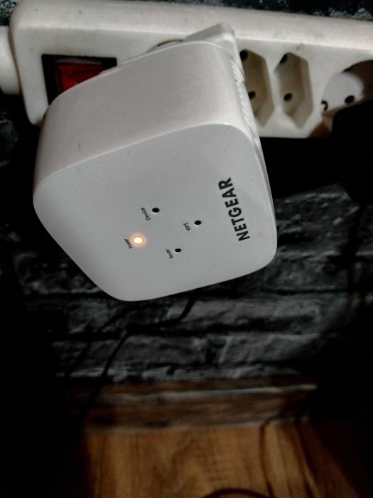 NETGEAR - Range Extender Semnal wi.fi