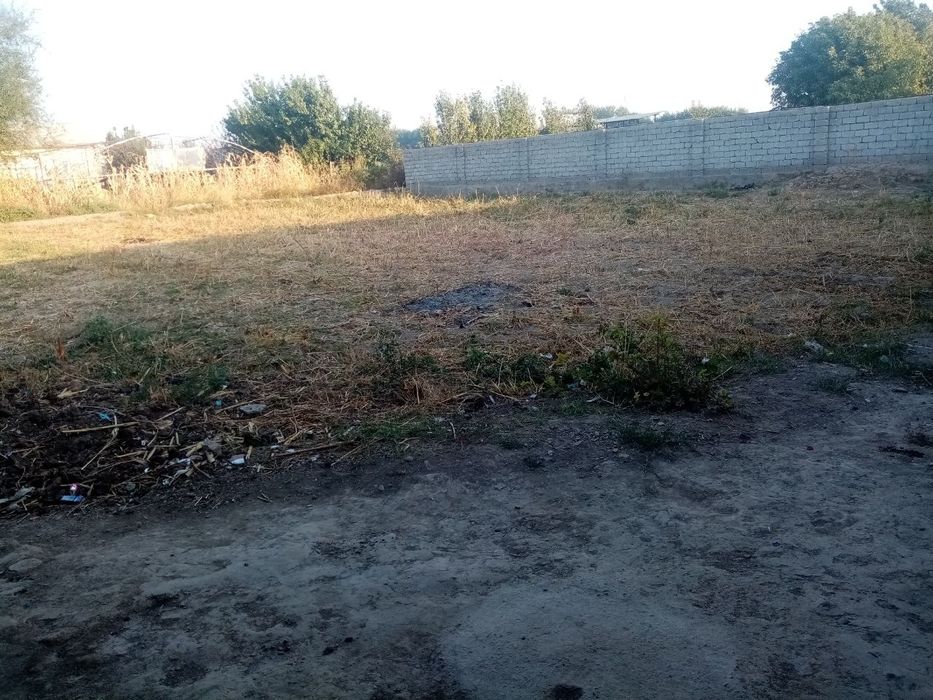 Uy sotiladi narxi 40000$