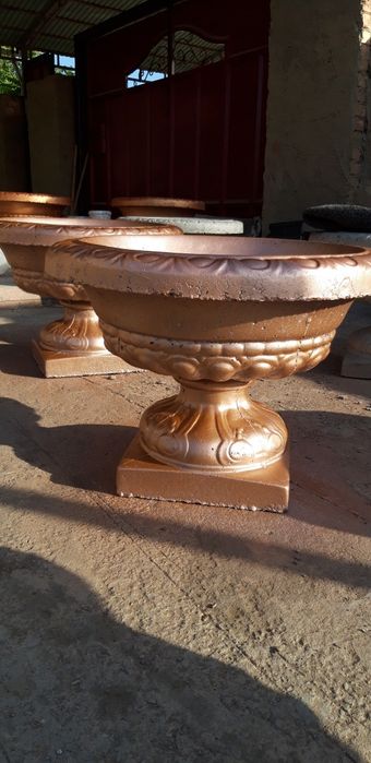 Вазоны, цветочницы