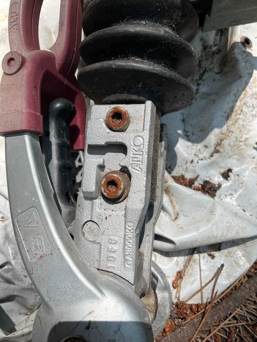 Теглич с опорно колело от каравана