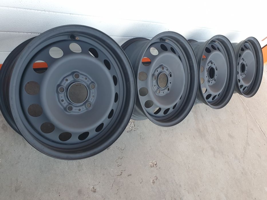 Оригинални железни джанти за BMW R16 5x120 ET34 7J