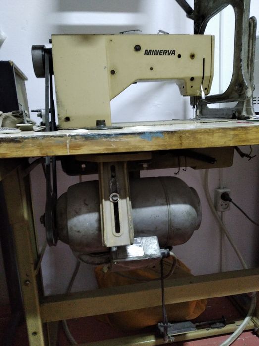 Швейная машина Минерва Minerva