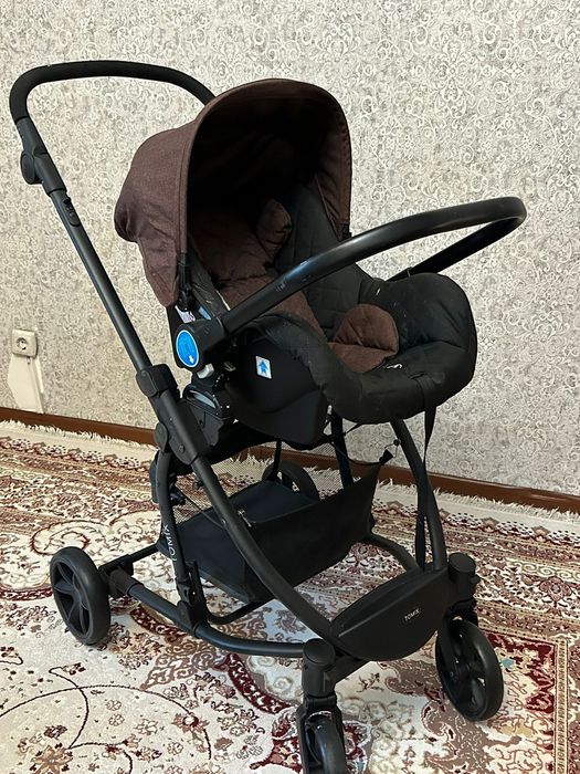 Коляска в отличном состояние