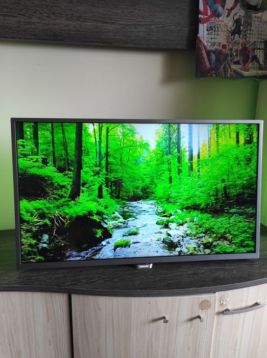 Смарт Телевизор PHILIPS 32 инча Android Ambilight