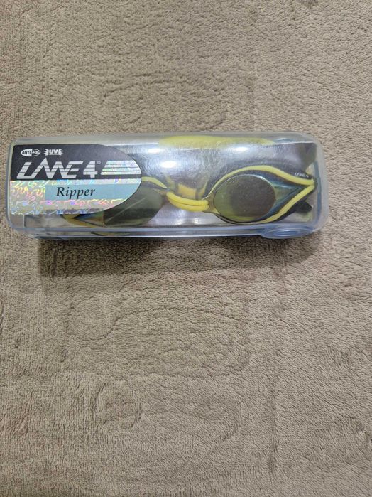 Плувни очила  за активни  плувци маркови