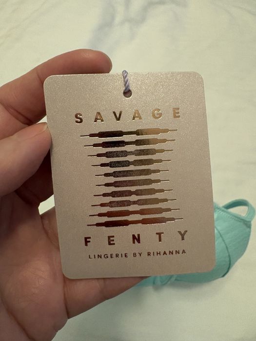 Sutien Fenty by Rihanna