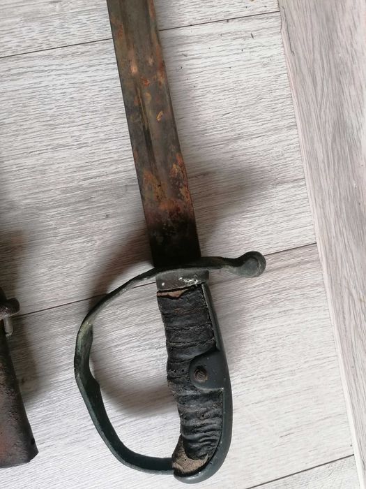 Продавам сабя. За почистване