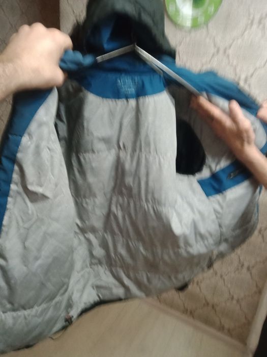 Куртка ,б/у в нормальном состоянии