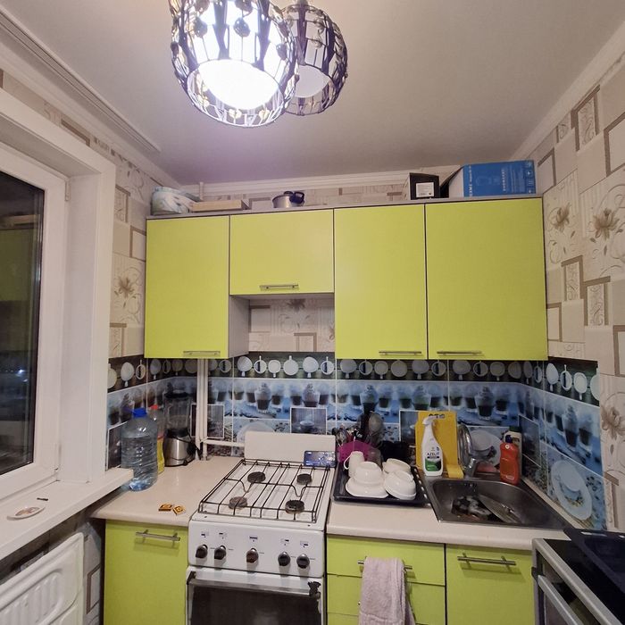 Продам 2хком квартиру район Айсберга.