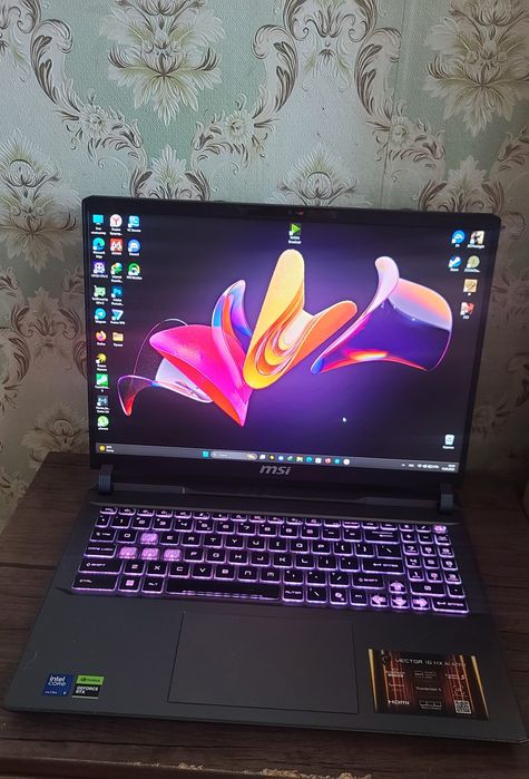 MSI Vector 16 HX AI A2XW