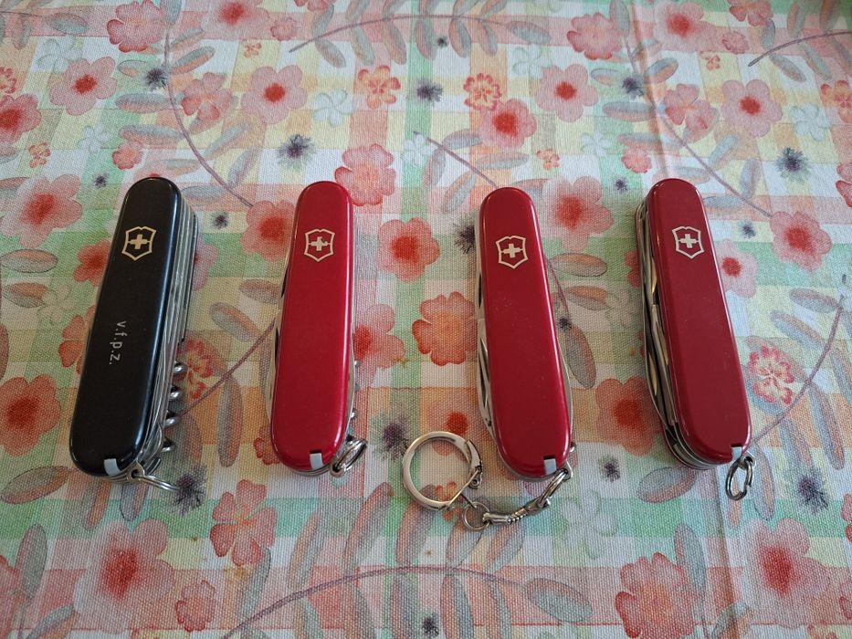 Продавам Victorinox