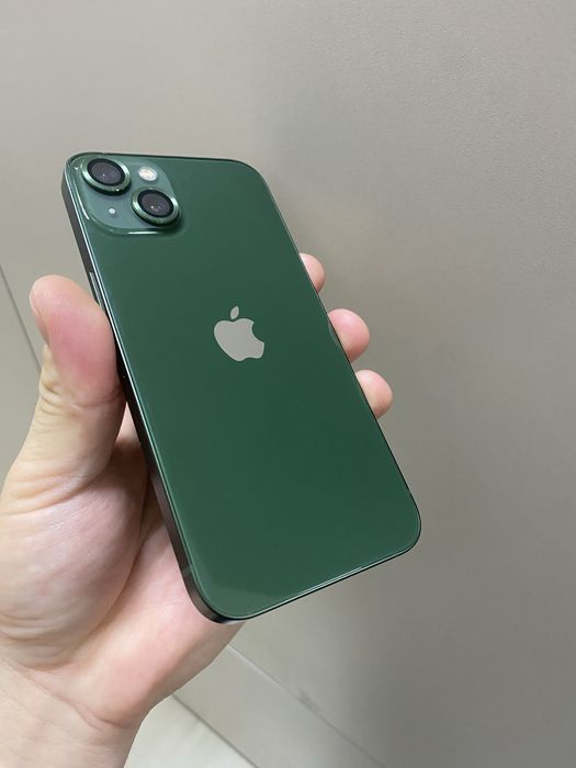 Продам iPhone 13 память 128gb