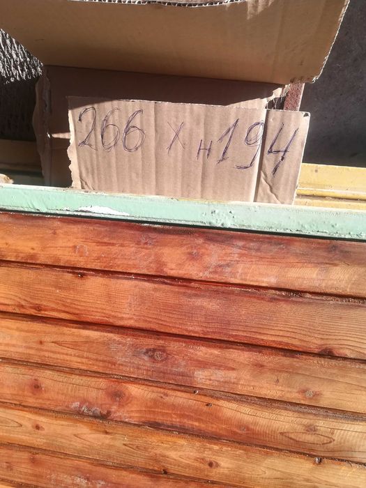 портална , гаражна врата